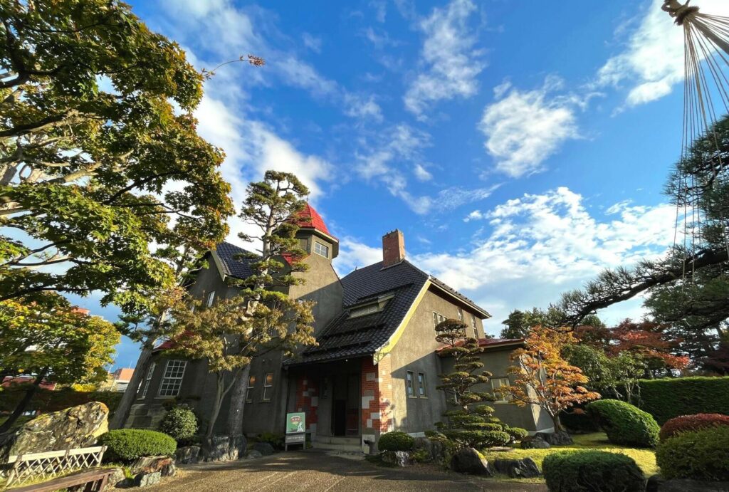 วิวใบไม้เปลี่ยนสีและของอร่อยขึ้นชื่อโทโฮคุ - Fujita Memorial Garden บ้านยุโรป
