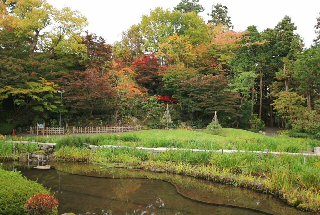 วิวใบไม้เปลี่ยนสีและของอร่อยขึ้นชื่อโทโฮคุ - Fujita Memorial Garden สวนญี่ปุ่น 2