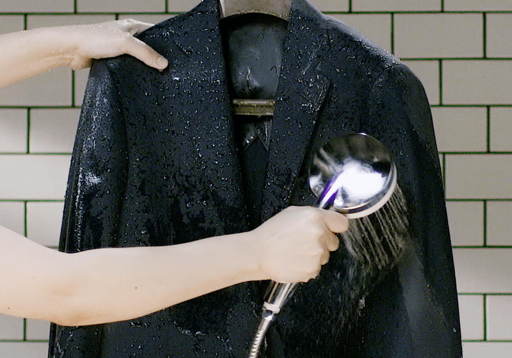 Shower Clean Suit - Feature